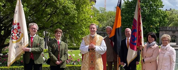 Primizfeier des Neupriesters Philipp Schöppner in Giesel